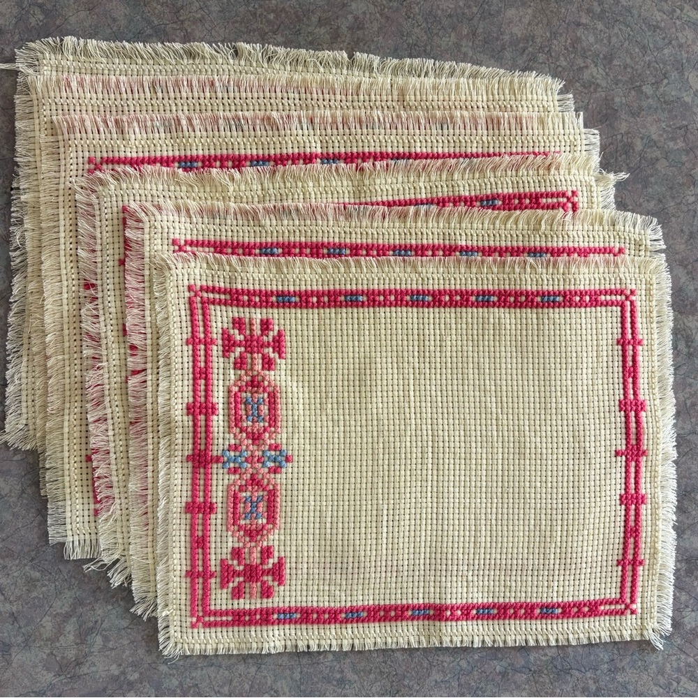 70's Woven Boho Pink Floral Embroidered Placemats - 6 - 70's Kitchen Table